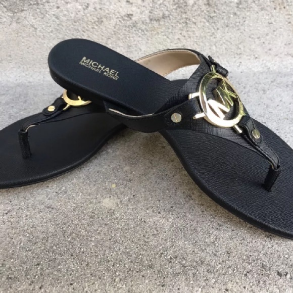 New! Michael Kors melodie gold logo sandals - Picture 2 of 5